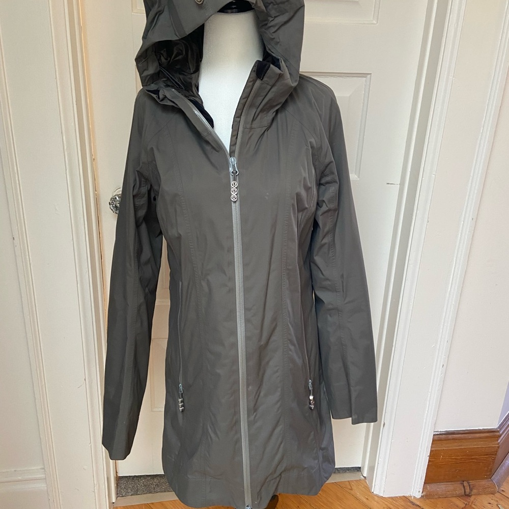 Lululemon Hooded rain jacket
